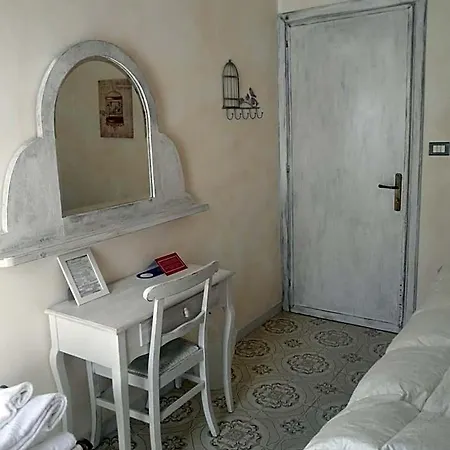 호텔 L'antico Borgo Elena 2*